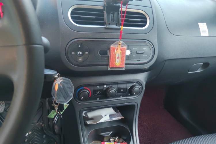 Used MG 3 2014 1.3L Manual Comfort Edition Audio And AC Panel