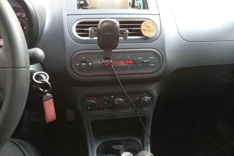 Used MG 3 2014 1.3L AMT Comfort Edition Audio And AC Panel