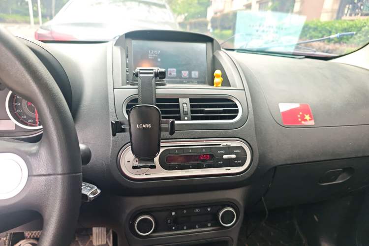 Used MG 3 2014 1.5L AMT Elite Edition Audio And AC Panel