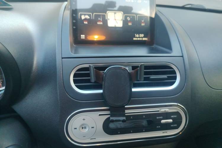Used MG 3 2014 1.5L AMT Elite Edition Audio And AC Panel