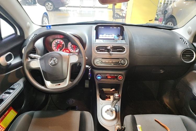 Used MG 3 2014 1.5L AMT Elite Edition Center Console