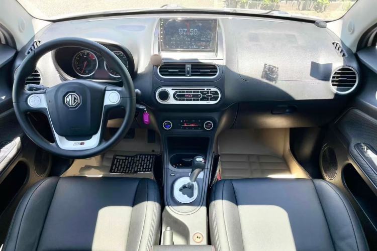 Used MG 3 2014 1.5L AMT Elite Edition Center Console