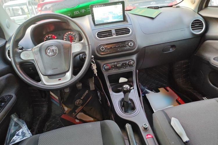 Used MG 3 2014 1.3L Manual Comfort Edition Center Console
