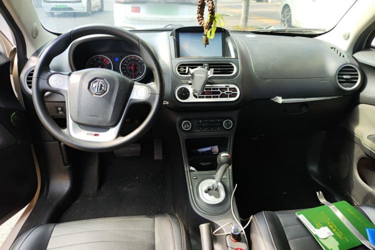 Used MG 3 2014 1.5L AMT Elite Edition Center Console