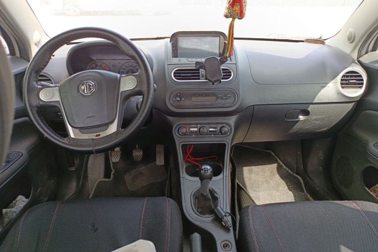 Used MG 3 2014 1.3L Manual Comfort Edition Center Console