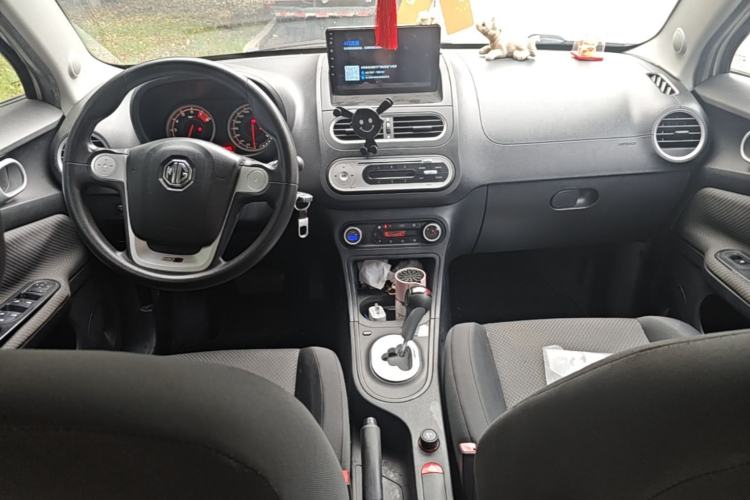 Used MG 3 2014 1.5L AMT Elite Edition Center Console