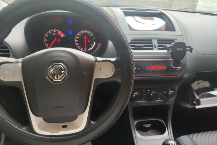 Used MG 3 2014 1.3L Manual Comfort Edition Center Console