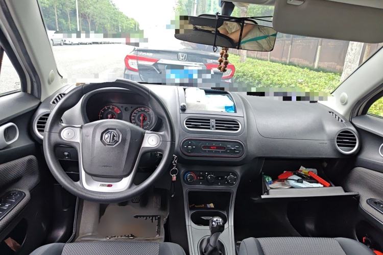 Used MG 3 2014 1.3L Manual Comfort Edition Center Console
