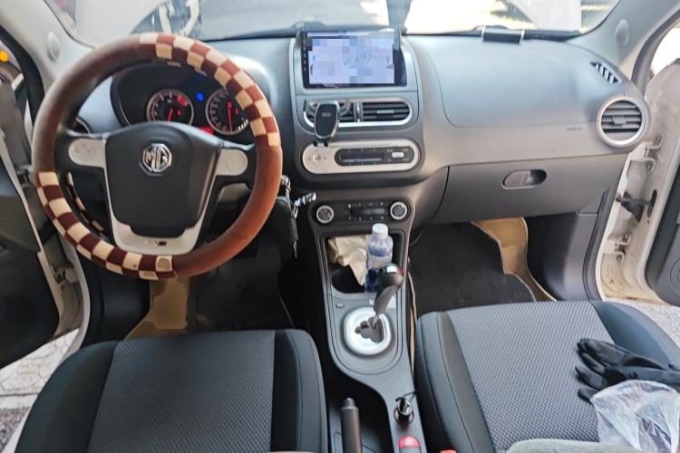 Used MG 3 2014 1.5L AMT Elite Edition Center Console