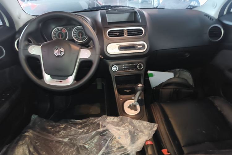 Used MG 3 2014 1.5L AMT Elite Edition Center Console