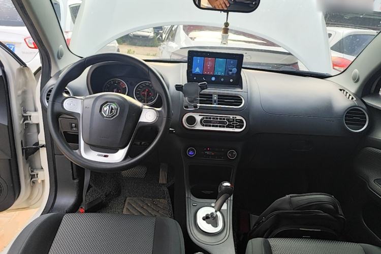 Used MG 3 2014 1.5L AMT Elite Edition Center Console