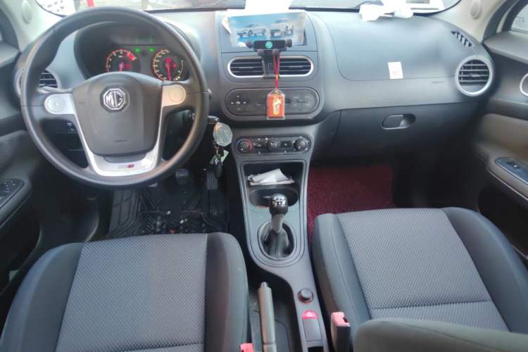 Used MG 3 2014 1.3L Manual Comfort Edition Center Console