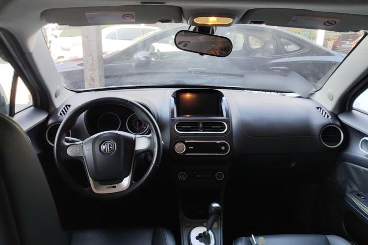 Used MG 3 2014 1.5L AMT Elite Edition Center Console