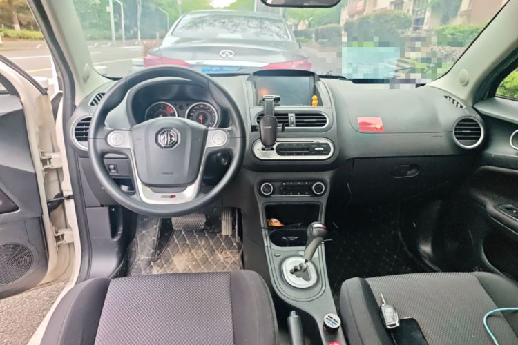 Used MG 3 2014 1.5L AMT Elite Edition Center Console
