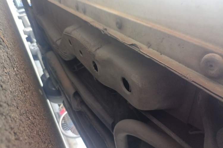 Used MG 3 2014 1.5L AMT Elite Edition Chassis Rear Left
