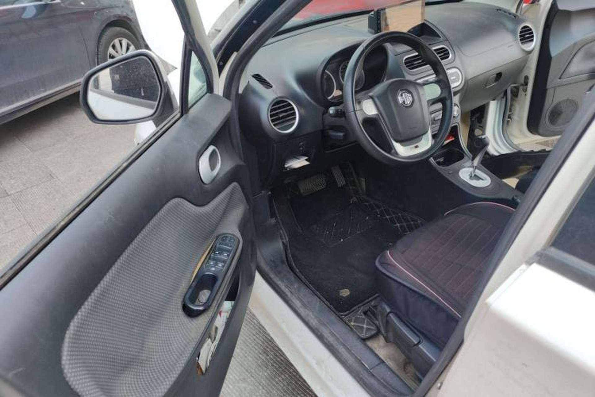 Used MG 3 2014 1.5L AMT Elite Edition Driver Seat
