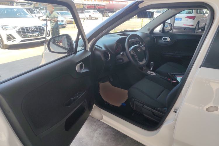 Used MG 3 2014 1.5L AMT Elite Edition Driver Seat