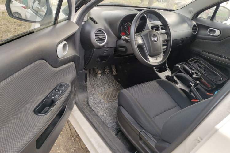 Used MG 3 2014 1.3L Manual Comfort Edition Driver Seat