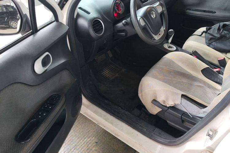 Used MG 3 2014 1.5L AMT Elite Edition Driver Seat