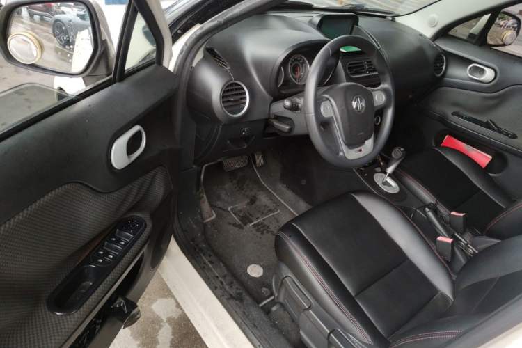 Used MG 3 2014 1.5L AMT Elite Edition Driver Seat
