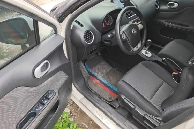 Used MG 3 2014 1.5L AMT Elite Edition Driver Seat
