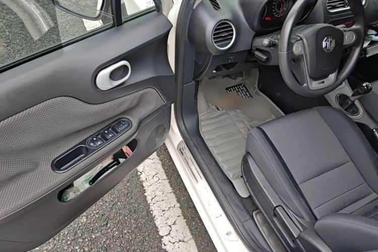 Used MG 3 2014 1.3L Manual Comfort Edition Driver Seat