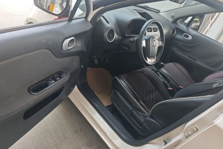 Used MG 3 2014 1.3L Manual Comfort Edition Driver Seat