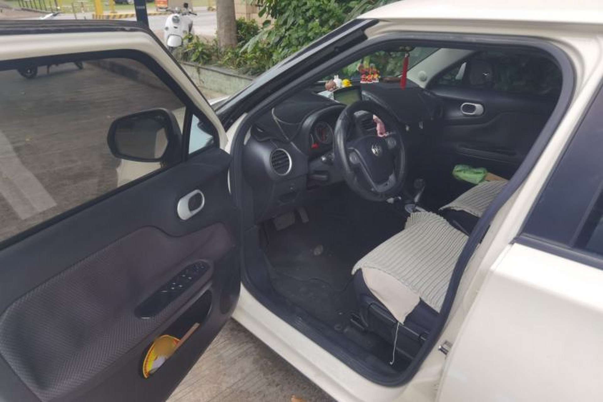 Used MG 3 2014 1.5L AMT Elite Edition Driver Seat