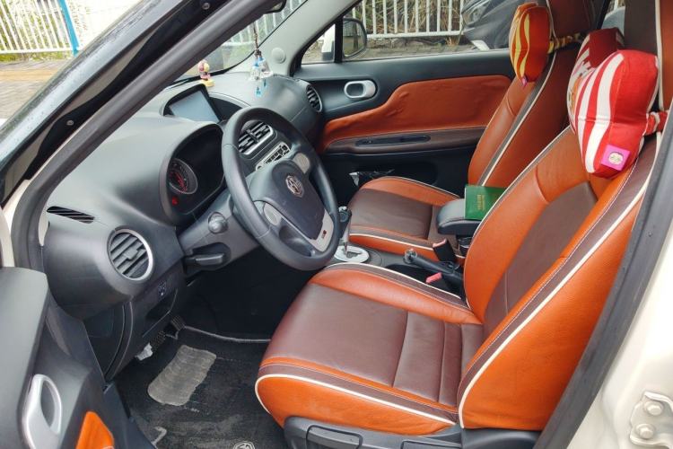 Used MG 3 2014 1.5L AMT Elite Edition Driver Seat