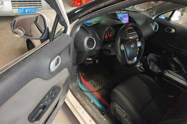 Used MG 3 2014 1.5L AMT Elite Edition Driver Seat