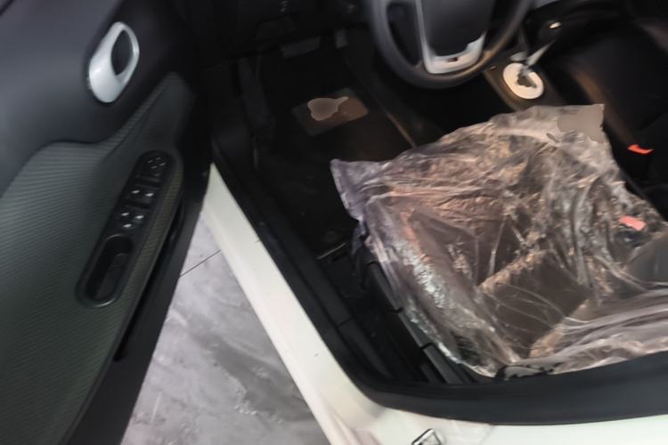 Used MG 3 2014 1.5L AMT Elite Edition Driver Seat
