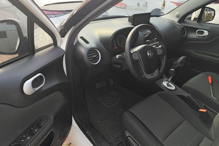 Used MG 3 2014 1.5L AMT Elite Edition Driver Seat