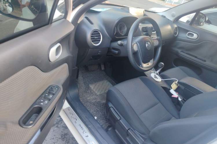 Used MG 3 2014 1.5L AMT Elite Edition Driver Seat