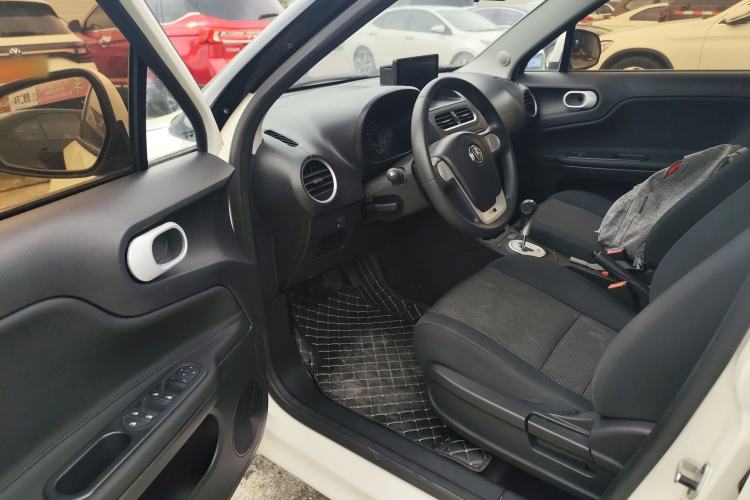 Used MG 3 2014 1.3L AMT Comfort Edition Driver Seat