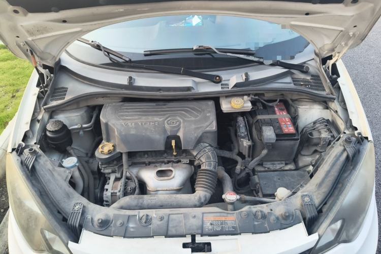 Used MG 3 2014 1.5L AMT Elite Edition Engine Bay