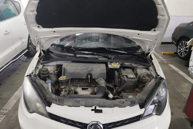 Used MG 3 2014 1.3L AMT Comfort Edition Engine Bay