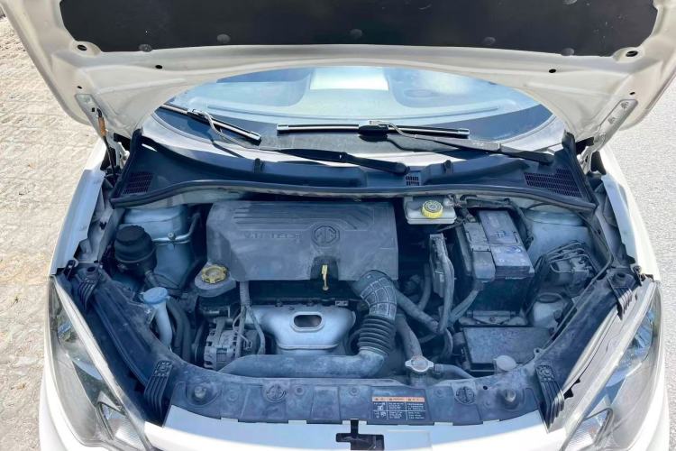 Used MG 3 2014 1.5L AMT Elite Edition Engine Bay