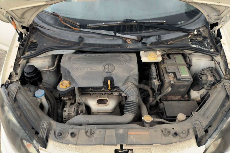 Used MG 3 2014 1.5L AMT Elite Edition Engine Bay