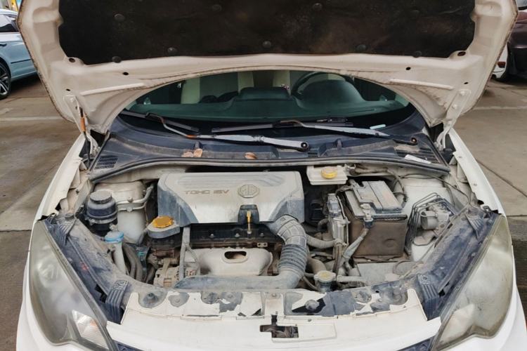 Used MG 3 2014 1.5L AMT Elite Edition Engine Bay