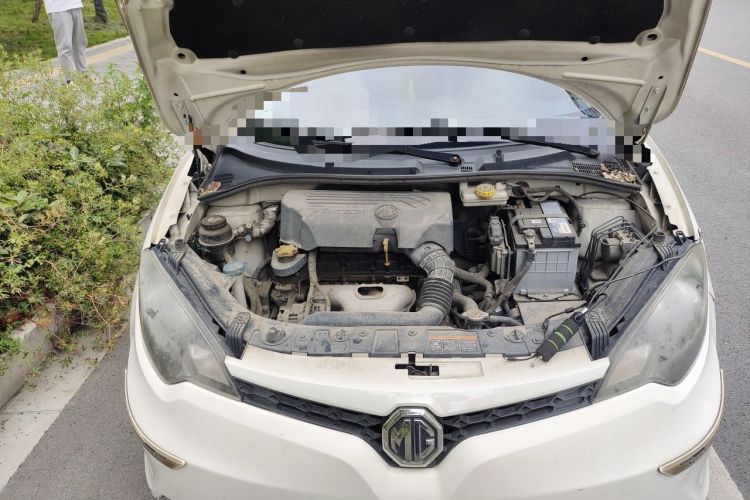 Used MG 3 2014 1.5L AMT Elite Edition Engine Bay
