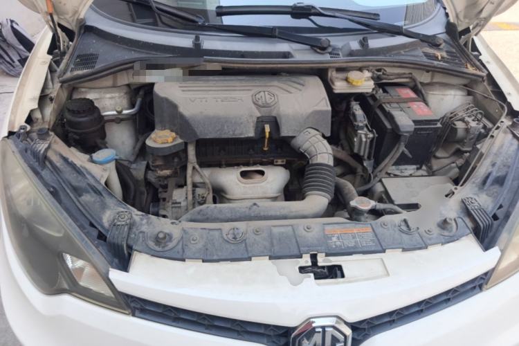 Used MG 3 2014 1.5L AMT Elite Edition Engine Bay