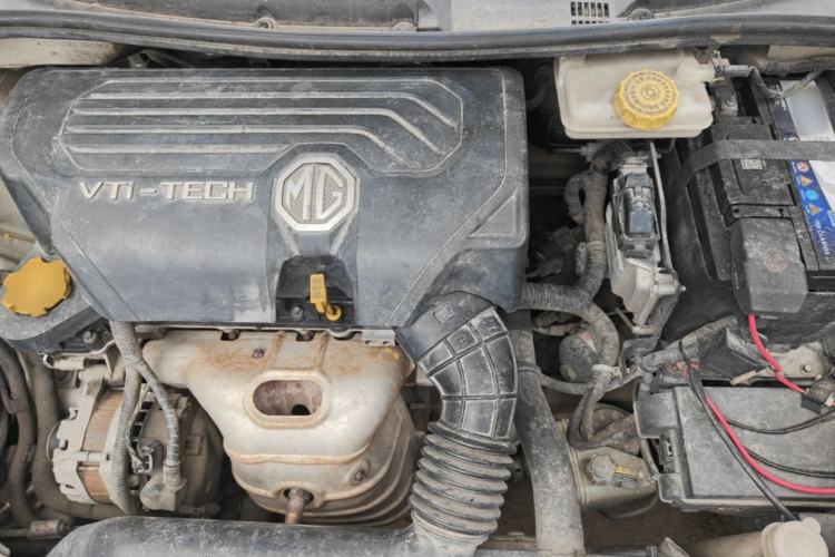 Used MG 3 2014 1.5L AMT Elite Edition Engine Bay