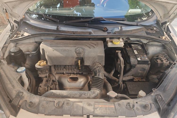 Used MG 3 2014 1.5L AMT Elite Edition Engine Bay