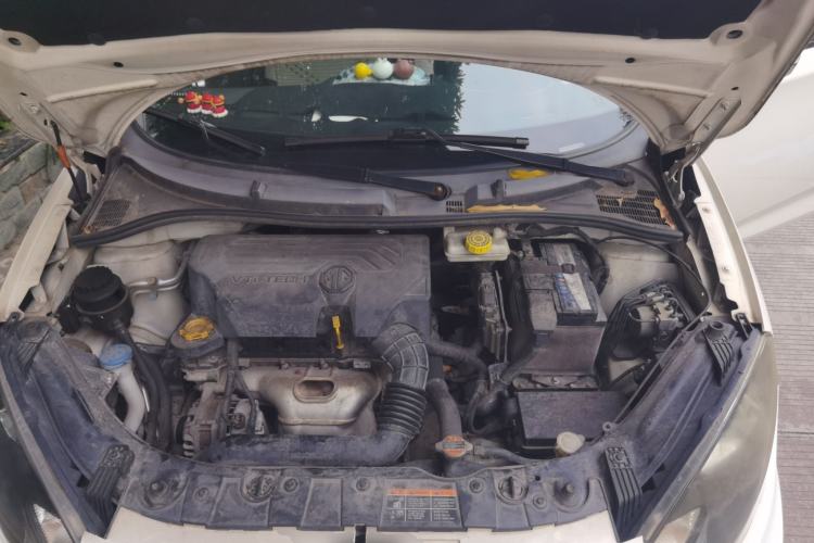 Used MG 3 2014 1.5L AMT Elite Edition Engine Bay