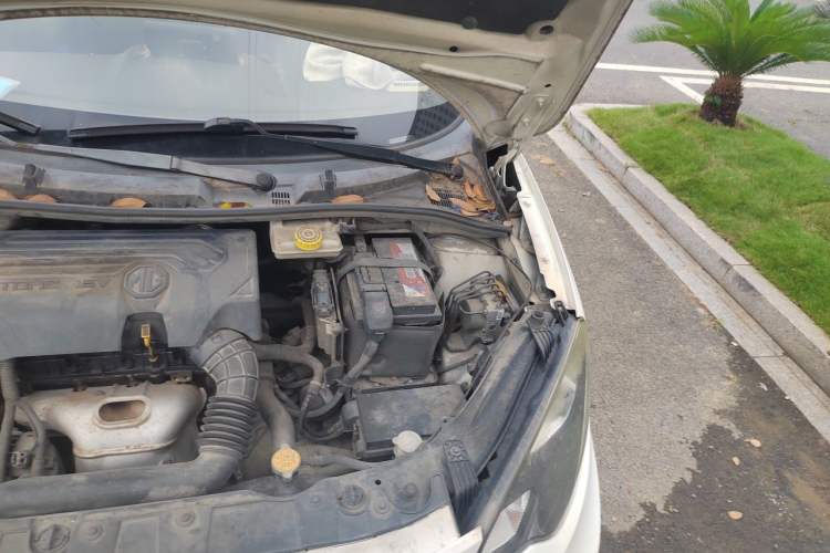 Used MG 3 2014 1.3L AMT Comfort Edition Engine Bay Left