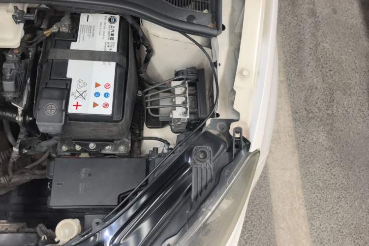 Used MG 3 2014 1.5L Manual Value Edition Engine Bay Left