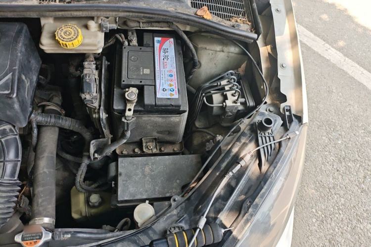 Used MG 3 2014 1.3L AMT Comfort Edition Engine Bay Left