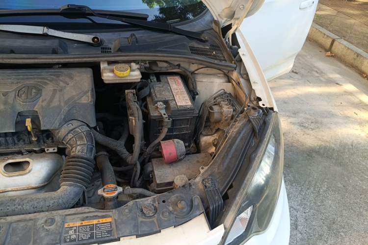 Used MG 3 2014 1.3L AMT Comfort Edition Engine Bay Left