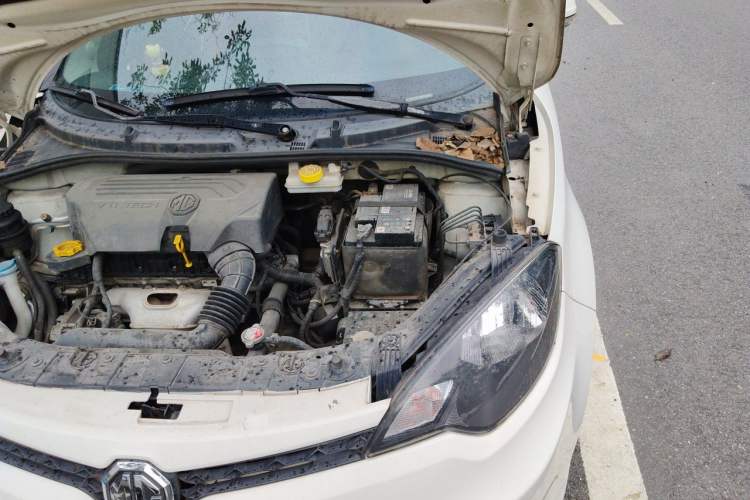 Used MG 3 2014 1.5L AMT Elite Edition Engine Bay Left