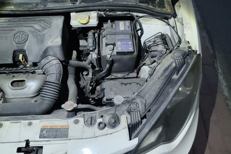 Used MG 3 2014 1.3L Manual Comfort Edition Engine Bay Left